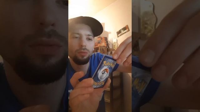 J'ouvre les 4 premiers booster de la box Évolution Celeste Part 1 смотреть онлайн