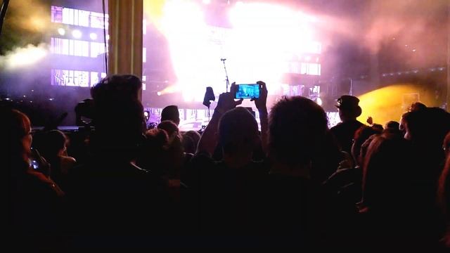 Lindsey Stirling - Beyond The Veil And Phantom Of The Opera смотреть онлайн