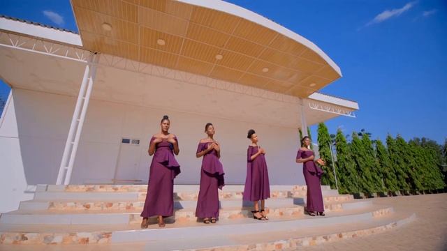 SAFARI - Bunyangaki Family Singers (Official Gospel Video) смотреть онлайн