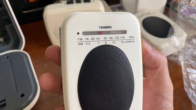 Vali Cassette Radio Cầm Tay TWINBIRD Mới Nguyên Hộp Xốp (0916.95.05.95) смотреть онлайн