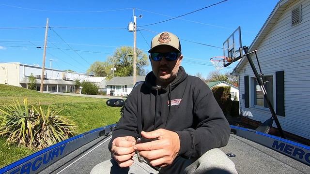 Top 5 Baits For April Bass Fishing смотреть онлайн