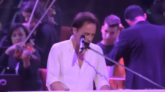 Pooh - E' bello riaverti (Live) - Opera seconda Live смотреть онлайн