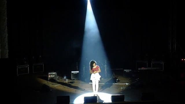 Jessica Reynoso Saigon Opera House Performance 2015 (J. Rey Soul of B.E.P.) смотреть онлайн