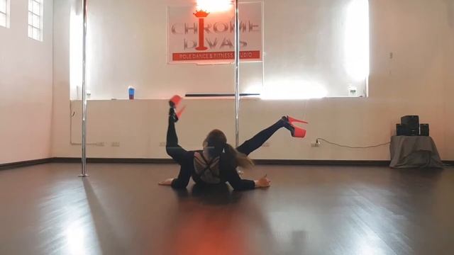 Low Flow by Ira Chrome Divas смотреть онлайн