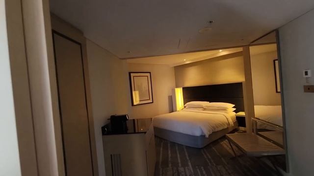 ONE BEDROOM SUITE WITH OPERA HOUSE VIEW MARRIOTT WATERFRONT HOTEL смотреть онлайн
