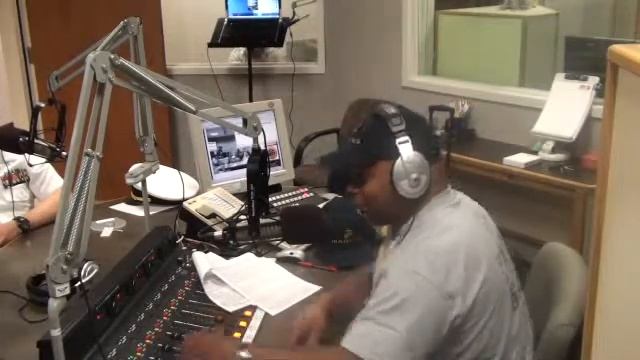 In Studio at The Grinder with David Webb and our brave troops смотреть онлайн