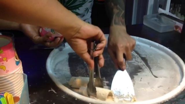 ТАЙСКОЕ ЖАРЕНОЕ МОРОЖЕНОЕ смотреть онлайн