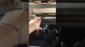кнопка багажника chrysler voyager 4!