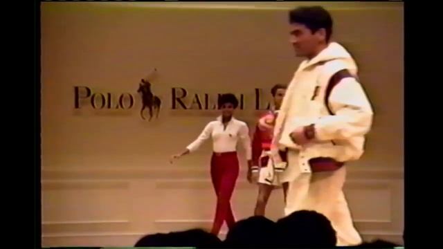 Ralph Lauren Fashion Show early 90's.mov смотреть онлайн