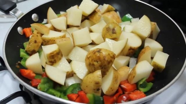 ВКУСНАЯ ЮЖНАЯ ЖАРЕНАЯ КАРТОШЕЧКА смотреть онлайн