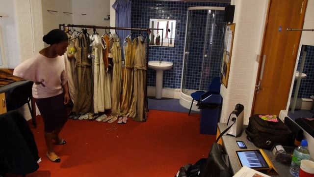 Inside Opera Live: On tour with English Touring Opera смотреть онлайн