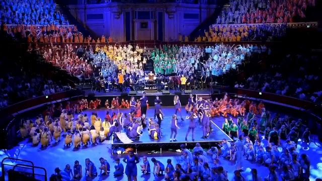 Flashback Friday | Blinded By Your Grace | Move | 2019 | Royal Albert Hall смотреть онлайн