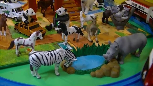 Mickey Mouse magical Express a Safari Park con Ania TOMY ANIA Zoo【il treno】01603+it смотреть онлайн