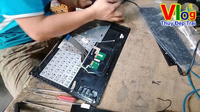 Tháo Máy Thay Bàn Phím Laptop Asus X553MA смотреть онлайн