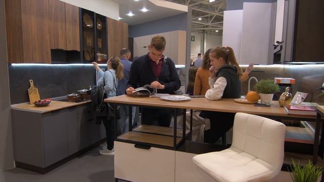 Работа выставочного стенда кампании "ИнтерьерЦентр" на UMIDS 2021 (репортаж) смотреть онлайн