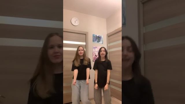 Boom clap 👏 #dance #bff #music смотреть онлайн