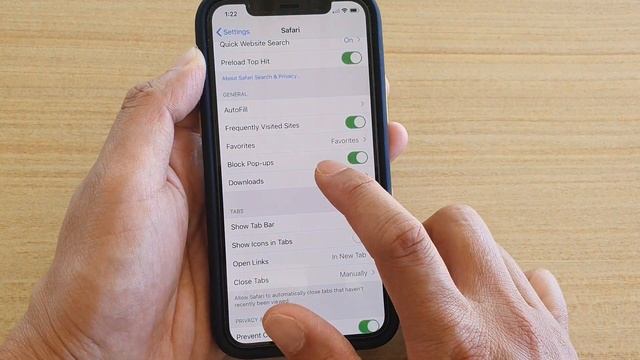 iPhone 11 Pro: How to Set Safari Remove Download List Items to Manually, After One Day... смотреть онлайн