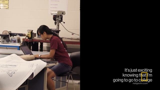 The Digital Divide in America | American High School смотреть онлайн