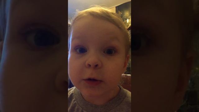 Нужно меньше кушать сладкого или доченька-жадина)))