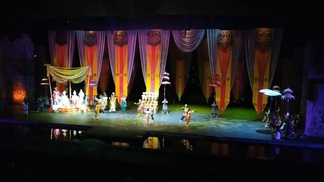 Bali Agung Show - Bali Safari Marine Park смотреть онлайн