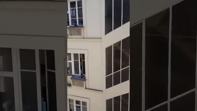 My Paris hotel: Hotel Garvani! смотреть онлайн
