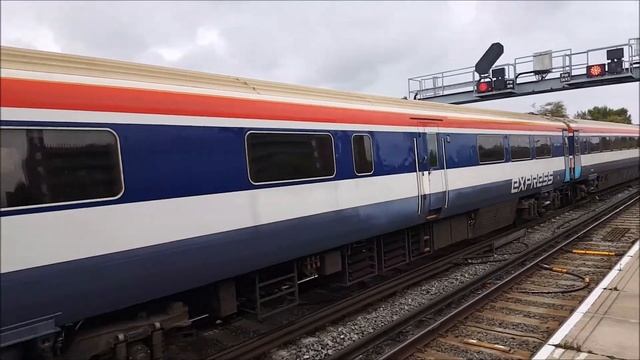 37's, a 47 and 442's through Poole August & September 2017 смотреть онлайн