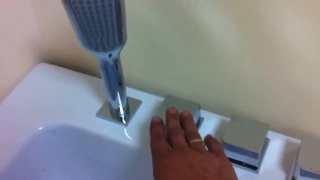 Акриловая ванна BOLU BL 106 PERSONAS hidro L смотреть онлайн