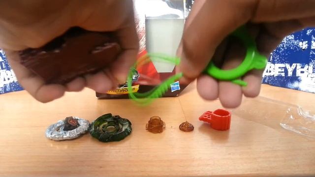 Beyblade Shogun Steel SS-20 Bandit Golem DF145BS ( Unboxing - Review ) смотреть онлайн