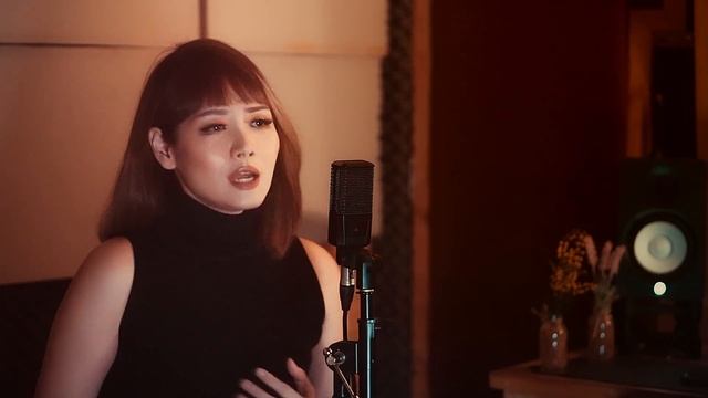 Someone You Loved - Lewis Capaldi (Chinese Cover by Alena Wu) смотреть онлайн