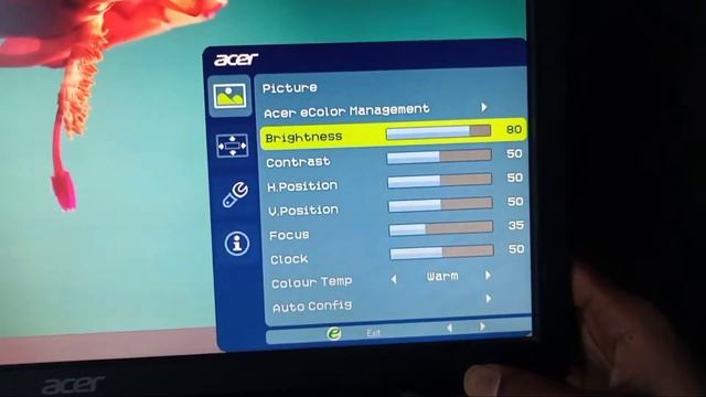 Computer ka brightness control kaise karen How to control monitor brightness in hindi control light смотреть онлайн