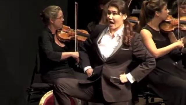 Lin Shi  Mezzosoprano Sings Stéphano In Galakonzert Opera Zurich