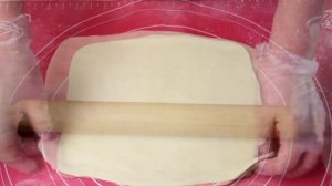 Рыбный пирог. Рыбный пирог из слоеного рубленного теста.