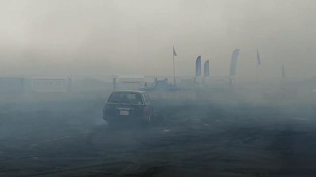 2018 Chrome Expression Session Vapo Burn Out Pad - RX Toyota Crown смотреть онлайн