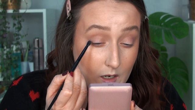 E.L.F DUOCHROME LIQUID EYESHADOW IN MER-MAZING & TUTORIAL! - Try On New Makeup Review And How To! смотреть онлайн
