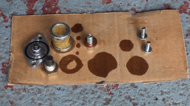 Royal Enfield 500 classic chrome. OLD SCHOOL Oil and filter change! смотреть онлайн