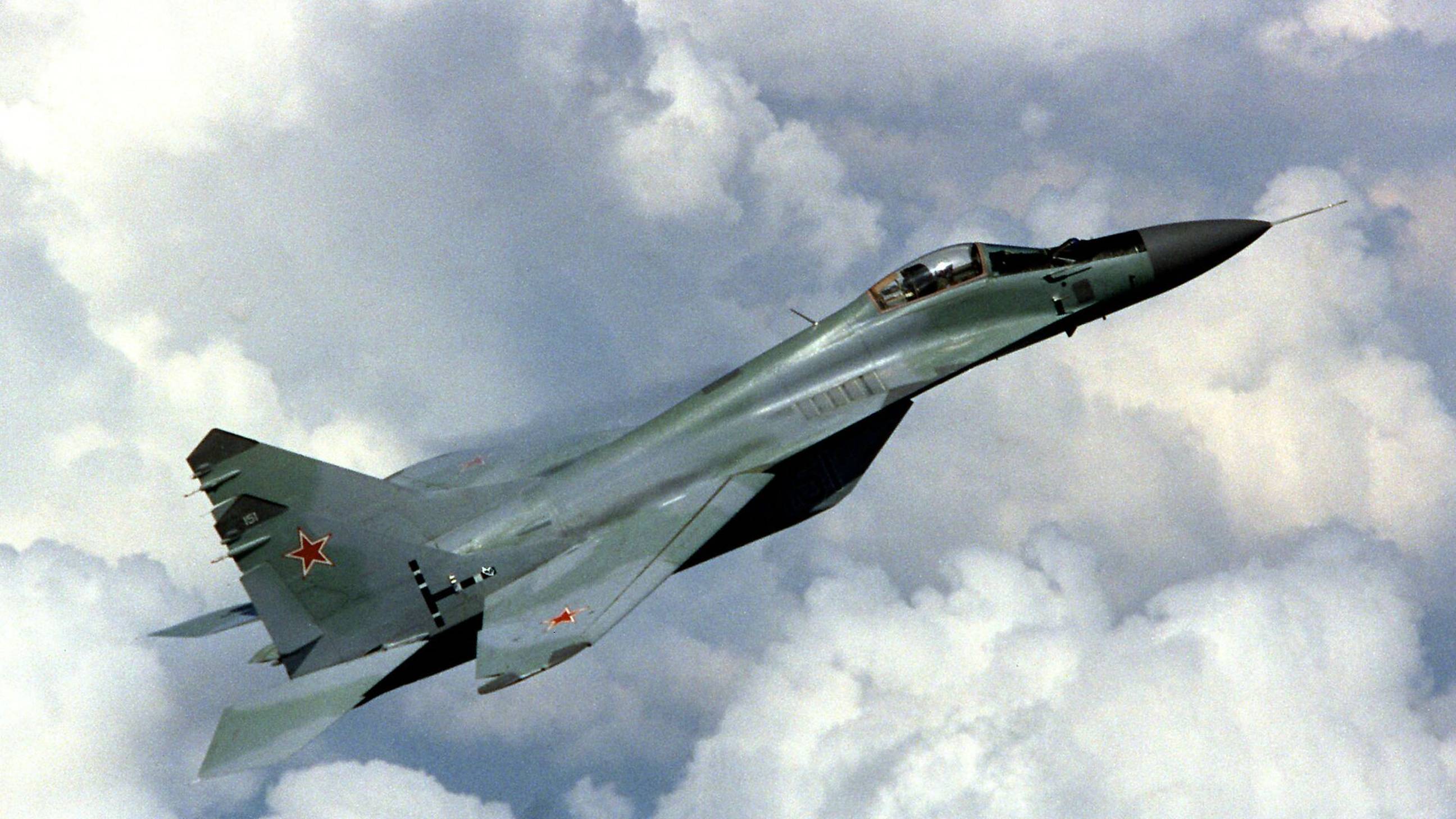 ВОЕНЭЛЕКТРОСИМ | DCS WORLD | Что может МиГ-29 с двумя ракетами Р-73? смотреть онлайн