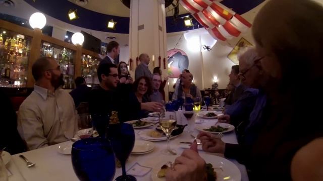 Opera Flash Mob at NYC Restaurant смотреть онлайн