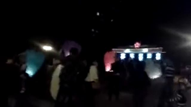 Запуск китайских фонариков площадь Мелитополь. смотреть онлайн