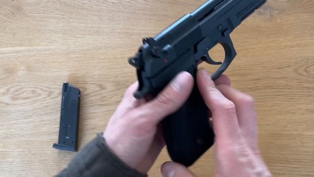 [English] Beretta M9A1 US M9A1 Tokyo Marui Airsoft GBB смотреть онлайн