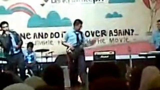 Restu Bunda - Pesawat Tempur (Farewell Party SMAN 8 Pekanbaru '12) смотреть онлайн