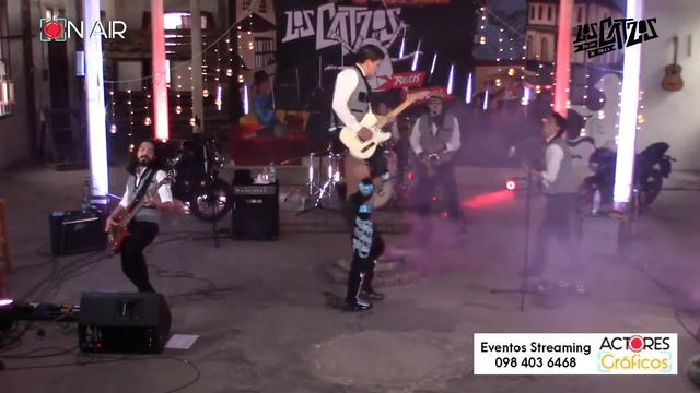 Chico XXX con Jaguar Detonando Armarios Otavalango смотреть онлайн