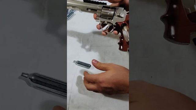 Ruger Superhawk 8 inch chrome version смотреть онлайн