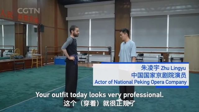 Peking Opera Newbie Gears Up and Learns New Moves смотреть онлайн