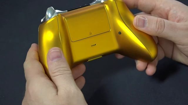 "Gold Chrome' in Soft Touch Finish Xbox One Custom Controller by Gimika.com смотреть онлайн