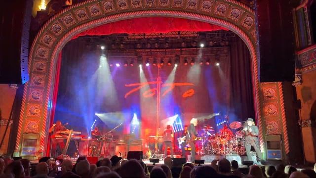 Home of the Brave | Toto | Kansas City | Uptown Theater | 3/29/2023 смотреть онлайн
