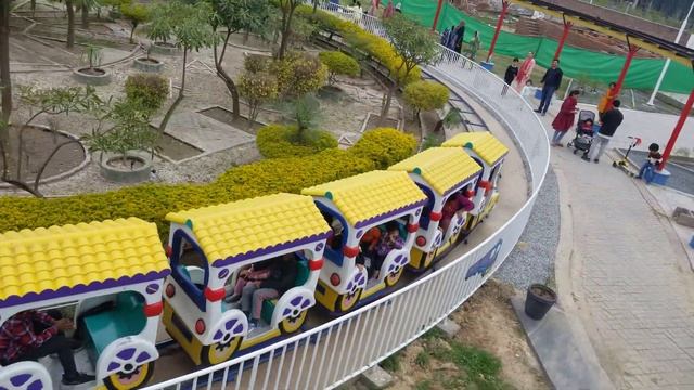 mono train in safari park Lahore / ground train fundunya safari zoo lahore 2024 смотреть онлайн