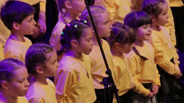 Fenečki Biserčići - JEDNA ZEMLJA JEDAN TIM - (UŽIVO) - Opera & Teatar Madlenianum 8.maj 2022.