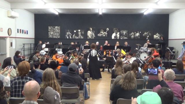 Phantom of the Opera Medley by AAMSD orchestra смотреть онлайн