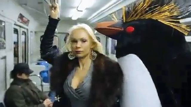 Прикол в метро! смотреть онлайн