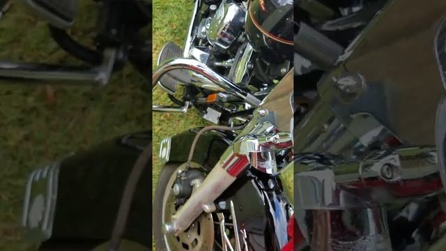 Polishing up my 95 road king with turtle wax смотреть онлайн